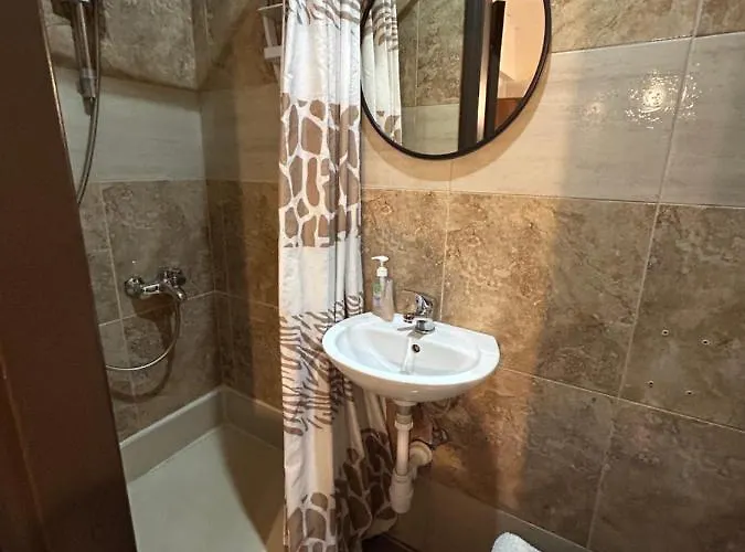 كيبروس أكوموديشين نيقوسيا